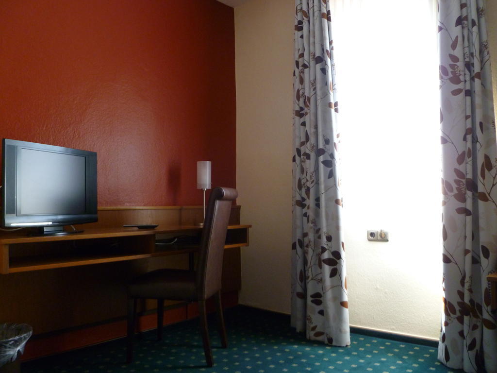 Gasthaus Zum Specht Hösbach Chambre photo
